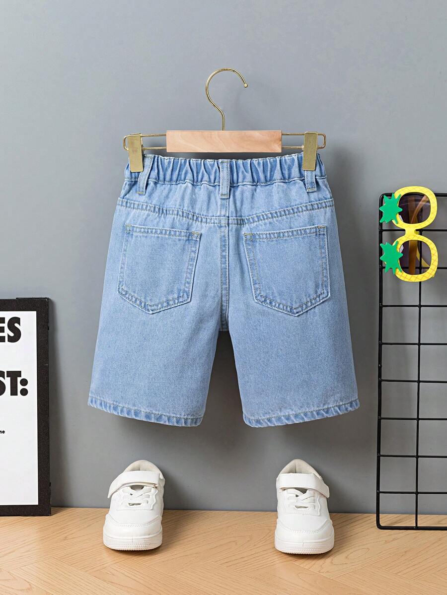 New summer products for boys' jeans: fashionable casual denim shorts, light blue denim, retro distressed hole design, straight and loose fit, comfortable and soft fabric. New summer products for boys' jeans: fashionable casual denim shorts, light blue denim, retro distressed hole design, straight and loose fit, comfortable and soft fabric.